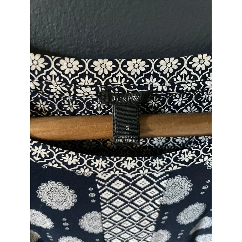 J. Crew Navy & White Geometric Patterned Short Sleeve Silky Cotton Blouse Top